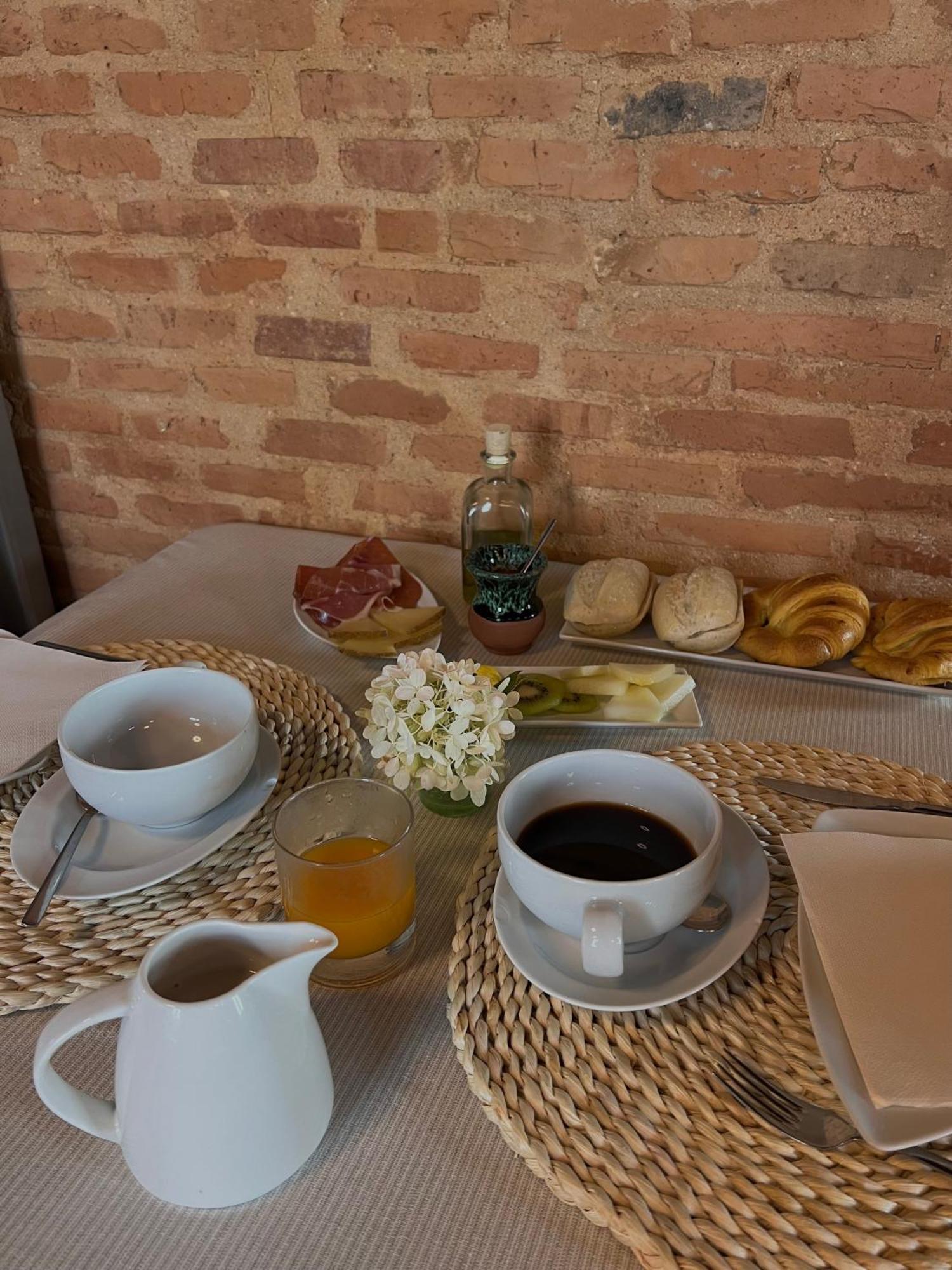Castillo De Monte La Reina Posada Real & Bodega تورو المظهر الخارجي الصورة